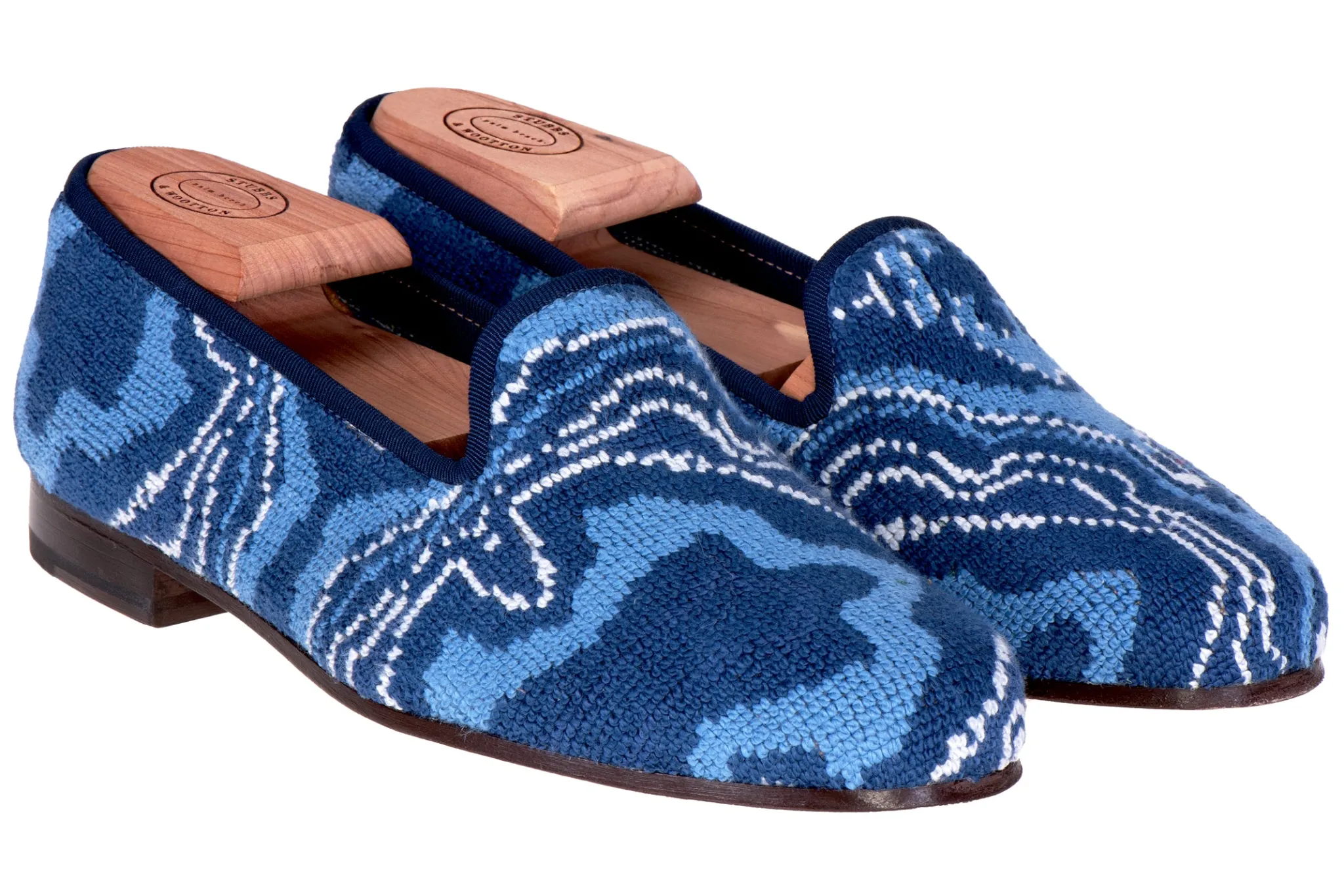 Online Lazurite (Women) Women Slipper