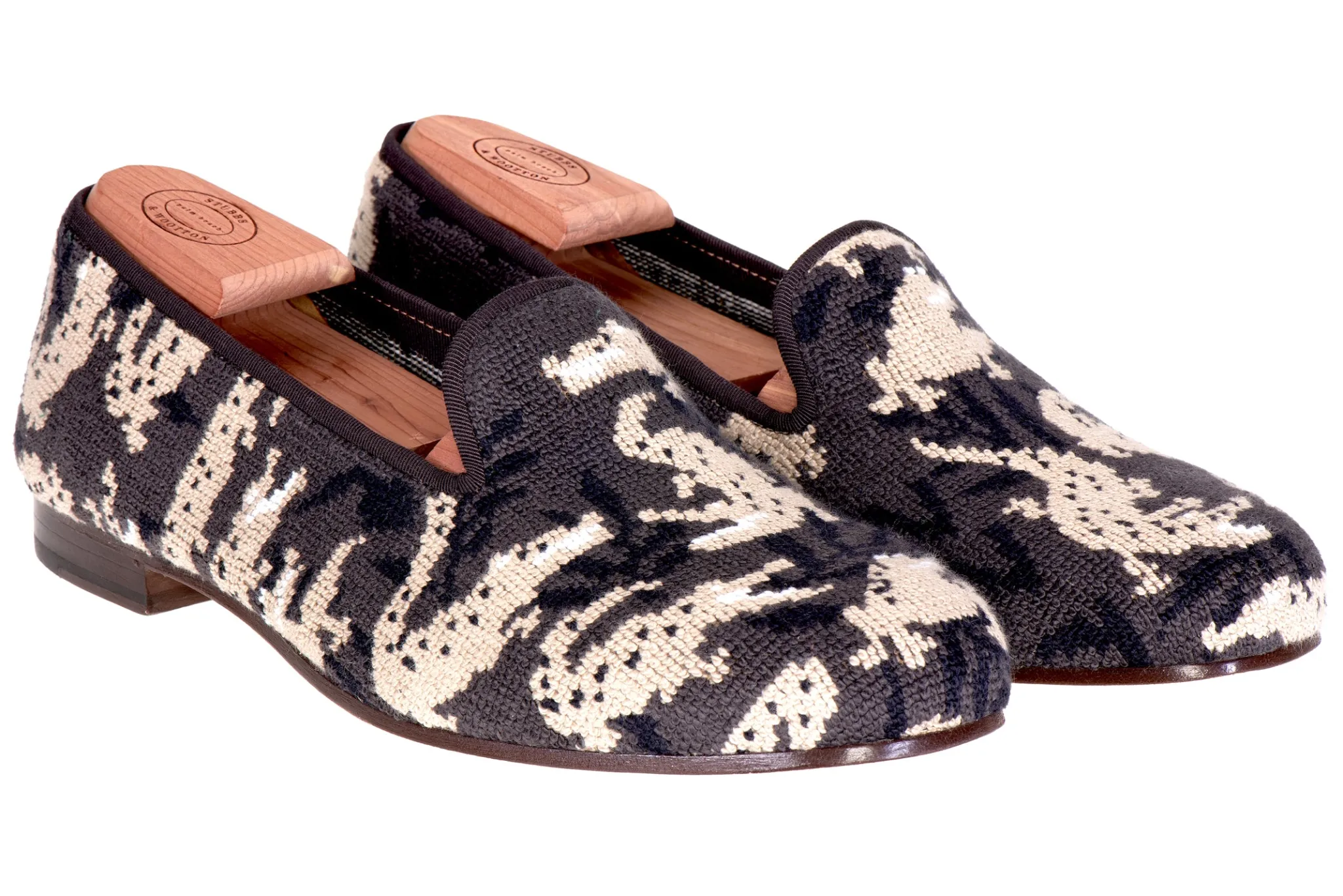 Store Wetlands Noir Needlepoint Slipper (Women) Women Slipper